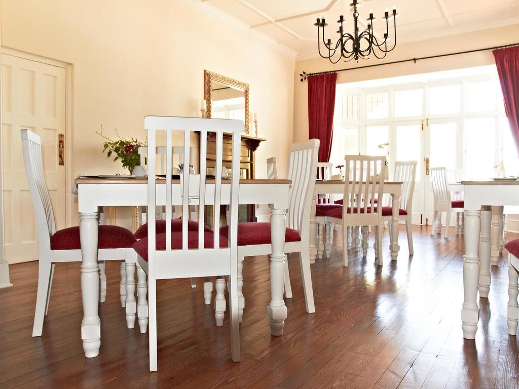 ホテル Parkes Manor クニスナ エクステリア 写真