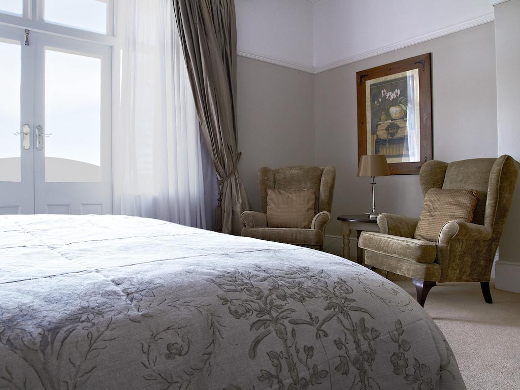 ホテル Parkes Manor クニスナ 部屋 写真
